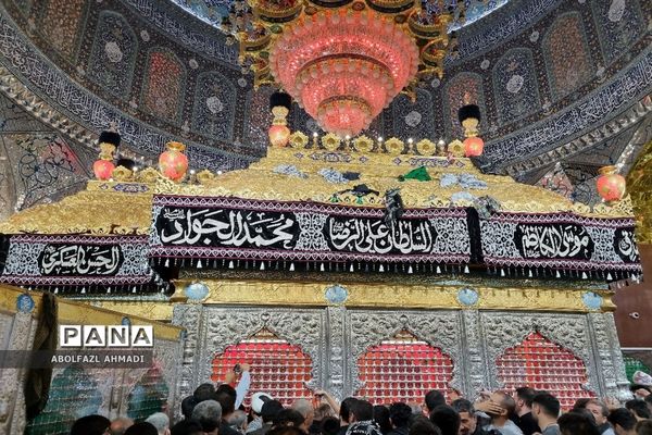 حال و هوای حرم ائمه معصومین در راهپیمایی اربعین
