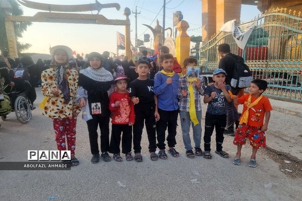 حال و هوای حرم ائمه معصومین در راهپیمایی اربعین