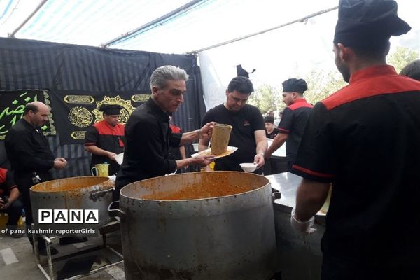 آیین پیاده‌روی حرم تا حرم در کاشمر