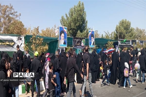 آیین پیاده‌روی حرم تا حرم در کاشمر