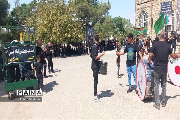 مراسم عزاداری روز اربعین درآستان مقدس امامزاده سید محمد(ع)کاشمر