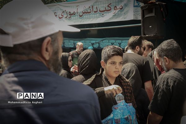 موکب عشاق الحسین در مسیر جاماندگان اربعین