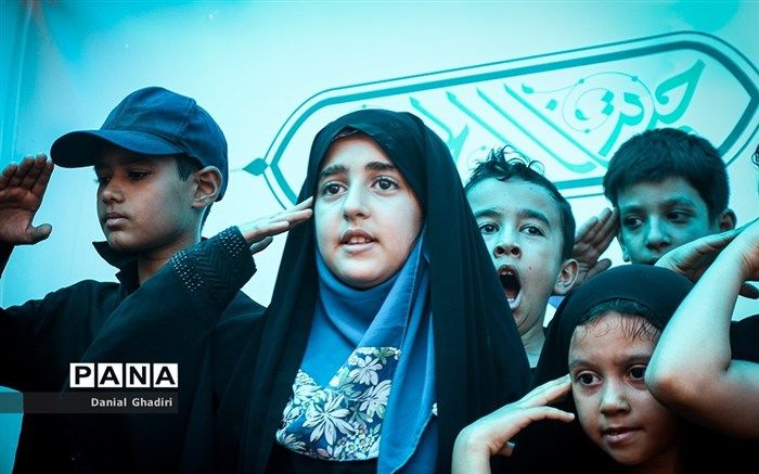 حضور دهه نودی و هشتادی‌ها در مراسم جاماندگان اربعین حسینی