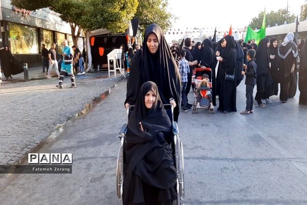 حضور پرشور عاشقان اباعبدالله الحسین (ع) در پیاده‌روی اربعین حسینی در مشهد