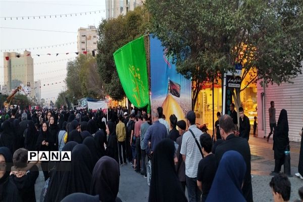 پیاده‌روی جاماندگان اربعین حسینی در مشهد