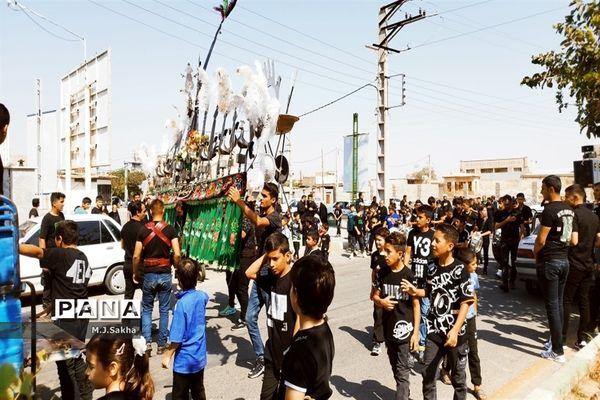پیاده‌روی اربعین حسینی در شهر جعفریه قم