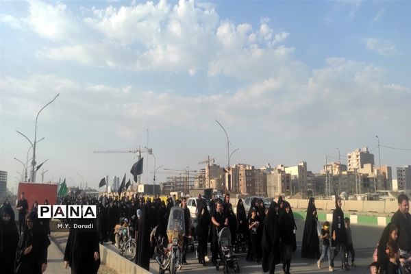 حال و هوای موکب های اربعین در پیاده‌روی زائران جمکران