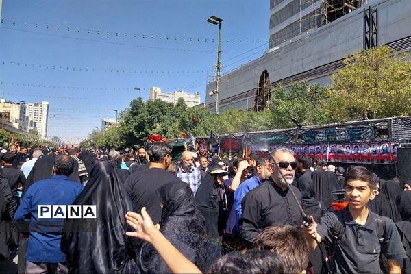 اجتماع بزرگ دلدادگان‌ حسینی