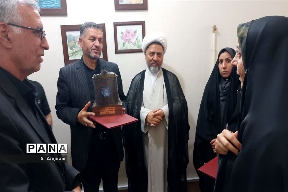 بازدید مدیرکل آموزش و پرورش قم از موسسه دارالاکرام حضرت ابوالفضل(ع)