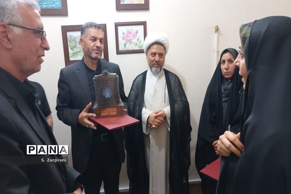 بازدید مدیرکل آموزش و پرورش قم از موسسه دارالاکرام حضرت ابوالفضل(ع)
