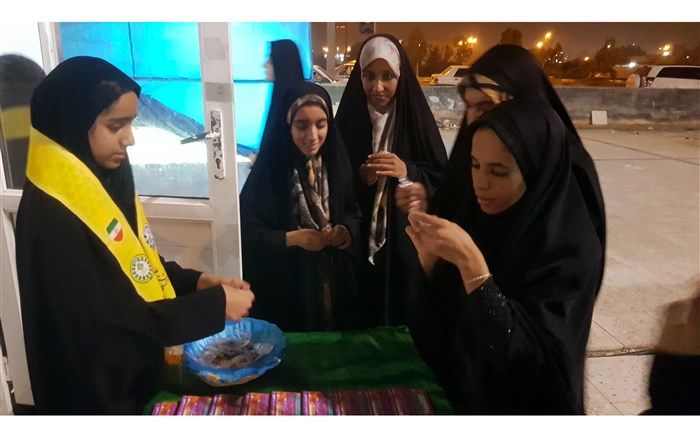 نظر زوار اربعین در مورد خدمات رسانی موکب دانش‌آموزی پارسیان /فیلم