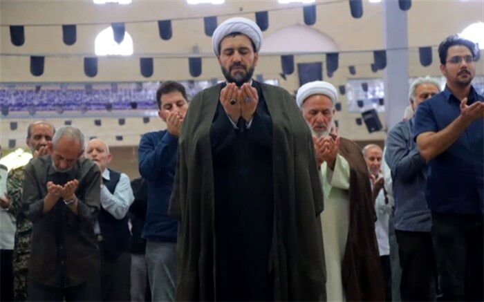 برپایی موکب‌های کمک‌رسانی به مردم دراربعین حسینی، تبعیت از راه امام حسین(ع) بود