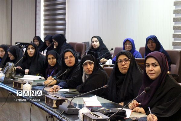 برگزاری کارگاه‌های توانمندسازی در دومین روز رویداد «فصل صعود» ویژه مدیران مقطع ابتدایی شهرستان‌های تهران