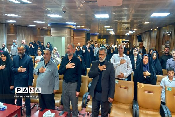 سفر فرهنگیان نمونه شهر تهران به مشهد الرضا(ع)