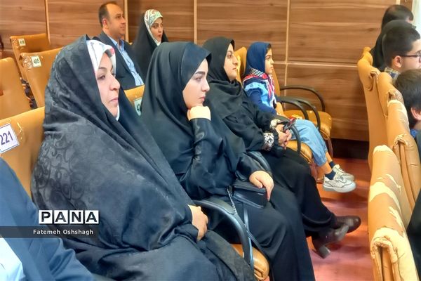 سفر فرهنگیان نمونه شهر تهران به مشهد الرضا(ع)