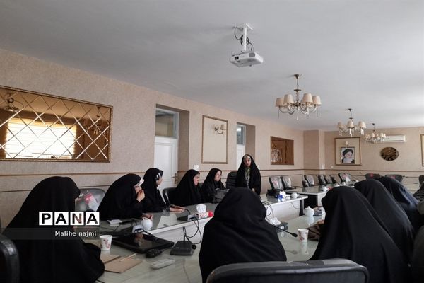 برگزاری جلسه هماهنگی طرح گام های عاشقی با محوریت دانش‌آموزان