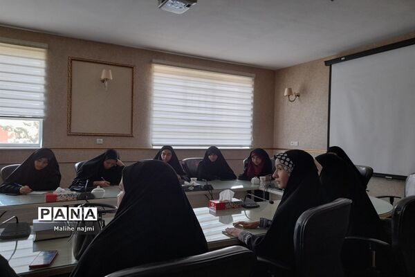 برگزاری جلسه هماهنگی طرح گام های عاشقی با محوریت دانش‌آموزان