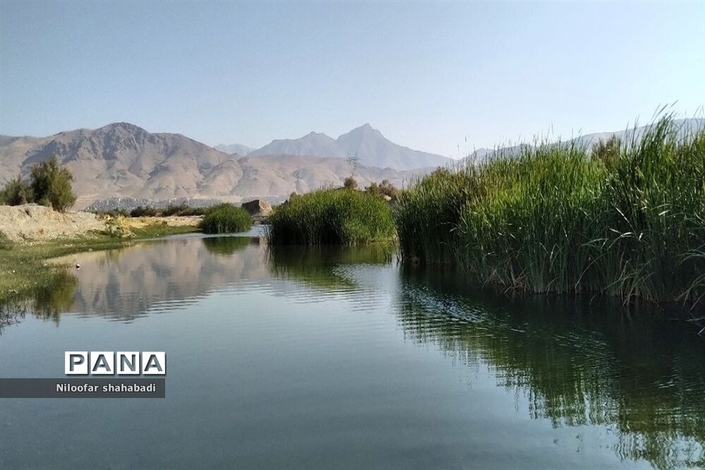 سد آبی خاکی روستای درکه در استان کرمانشاه