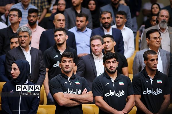 مراسم تجلیل از مدال‌آوران و قهرمانان ورزشی