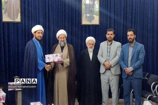 مراسم تجلیل و تقدیر از روحانیون طرح امین شهرستان‌قرچک