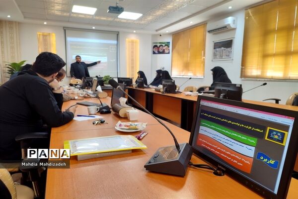جلسه نشست و کارگاه آموزشی مشاوران جوان استانی، تمام نواحی آموزش و پرورش مشهد