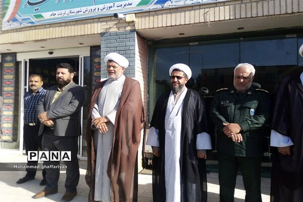 اعزام اولین کاروان پیاده‌روی دانش‌آموزی زائران امام رضا (ع) از شهرستان تربت‌جام