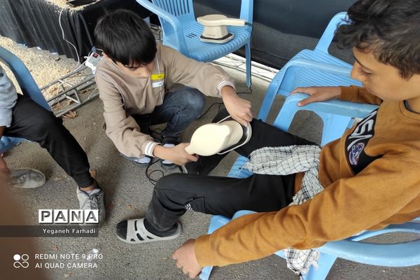 پذیرایی نواحی یک و پنج از زوار علی بن موسی الرضا (ع)