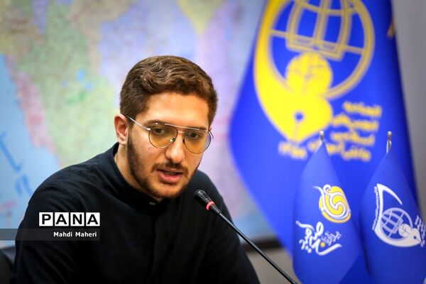 نشست خبری دبیرکل اتحادیه انجمن‌های اسلامی دانش‌آموزان