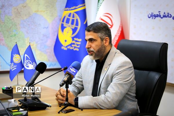نشست خبری دبیرکل اتحادیه انجمن‌های اسلامی دانش‌آموزان