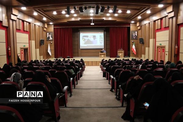 دوره تشکیلاتی یاوران ولایت ویژه فرماندهان واحد سازمان بسیج دانش‌آموزی سپاه حضرت سیدالشهدا(ع) استان تهران