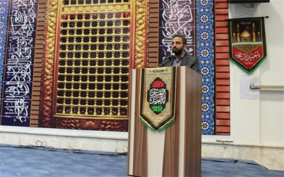 تشکیل کارگروه درسی  و  ارزیابی برگزاری آزمون‌ها در مدارس متوسطه امری ضروری است