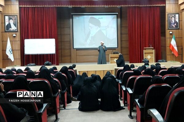 برگزاری کلاس‌ها و همایش‌های آموزشی در دوره تشکیلاتی یاوران ولایت