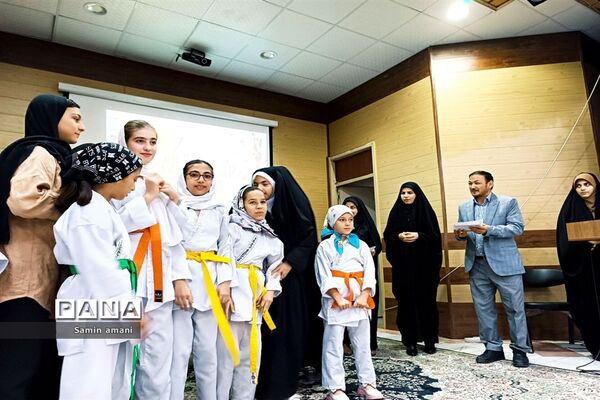 اختتامیه کلاس‌های اوقات فراغت کانون فرهنگی تربیتی ریحانه شهرستان بجنورد