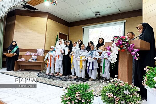 اختتامیه کلاس‌های اوقات فراغت کانون فرهنگی تربیتی ریحانه شهرستان بجنورد