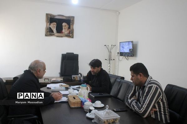 جلسه هماهنگی جشنواره  جام پرچم  در بخشداری چغادک  شهرستان بوشهر