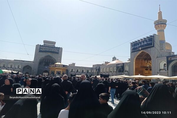 حضور پرشور محبان اهل بیت در مشهد مقدس و برپایی موکب‌های پذیرایی از زائران