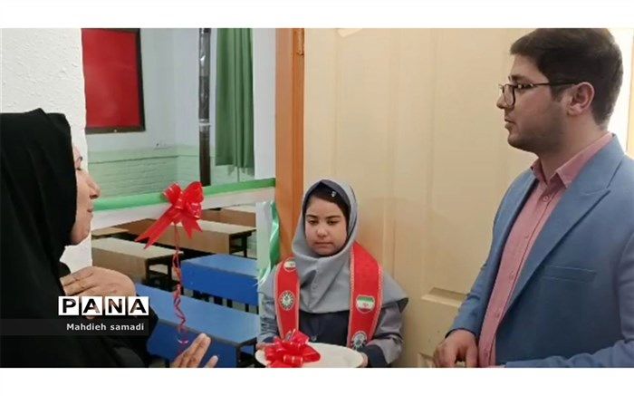 افتتاح کلاس‌های هوشمند تبادکان در آستانه سال تحصیلی جدید/فیلم