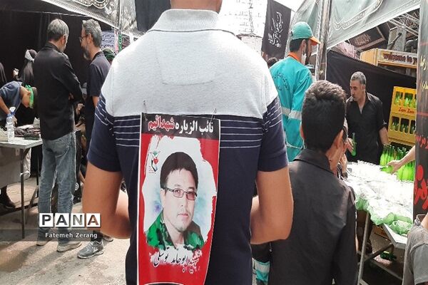 استقبال از  زائران با پای پیاده در راه مشهد الرضا