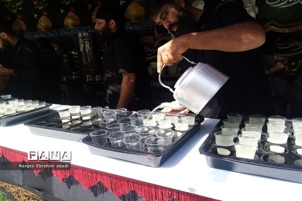 عزاداری مردم مشهد در دهه پایانی صفر