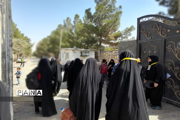 پیاده‌روی کاروان دختران ضیافت آسمانی شهرستان گلبهار