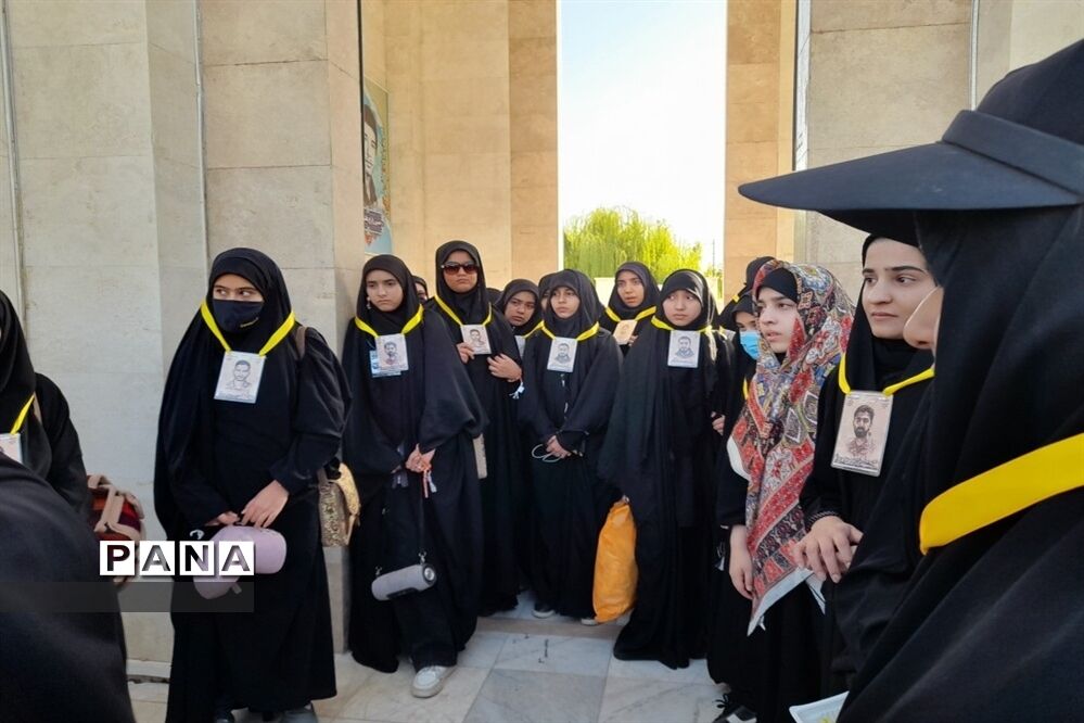 پیاده‌روی کاروان دختران ضیافت آسمانی شهرستان گلبهار