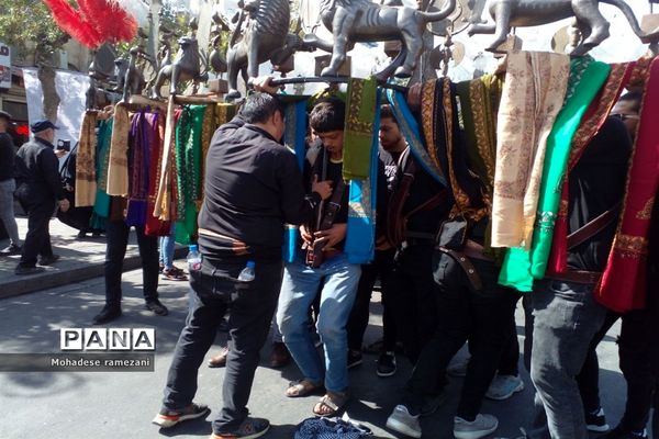 عزاداری زائران و مجاوران رضوی