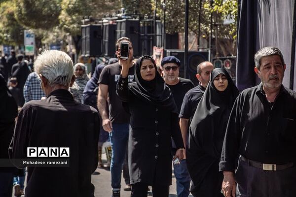 عزاداری زائران و مجاوران رضوی