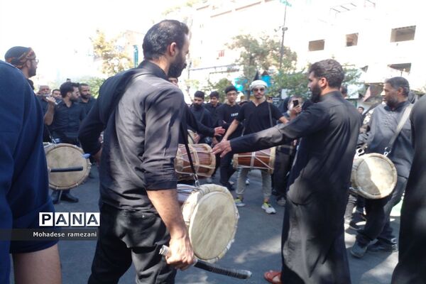 عزاداری زائران و مجاوران رضوی