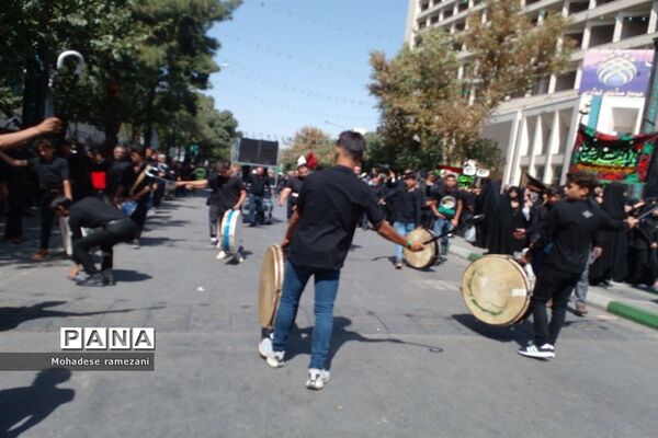 عزاداری زائران و مجاوران رضوی