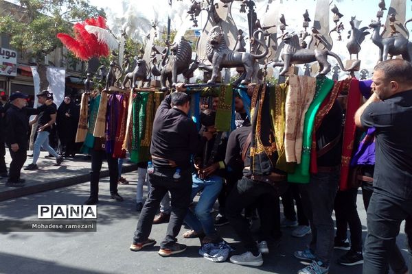 عزاداری زائران و مجاوران رضوی