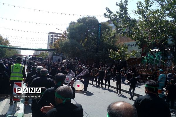 عزاداری زائران و مجاوران رضوی