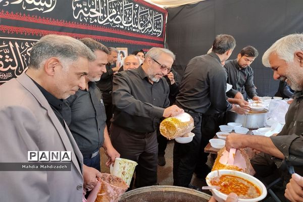برپایی موکب خدمت‌رسانی شورای هماهنگی مدارس و مراکز غیردولتی مشهد الرضا در دهه آخر صفر