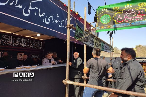 برپایی موکب خدمت‌رسانی شورای هماهنگی مدارس و مراکز غیردولتی مشهد الرضا در دهه آخر صفر