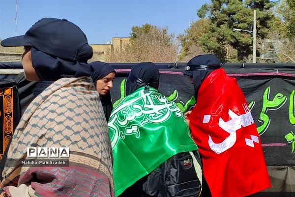 برپایی موکب خدمت‌رسانی شورای هماهنگی مدارس و مراکز غیردولتی مشهد الرضا در دهه آخر صفر